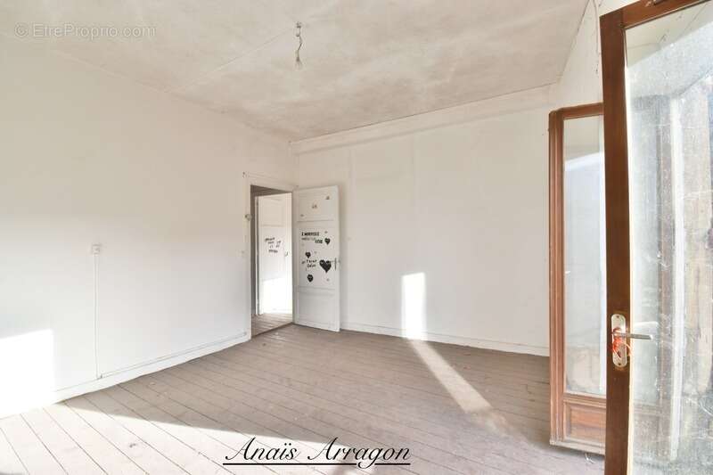 Appartement à FUMEL