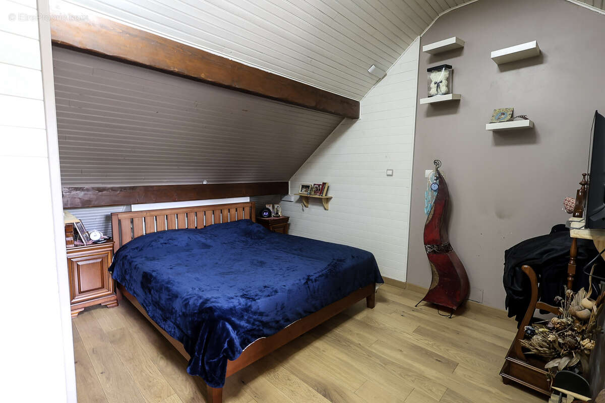 Maison à SAINTRY-SUR-SEINE