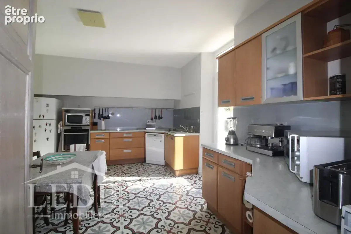 Propriété d’exception proche commodités – Maison en pierre + dépendances - photo 4
