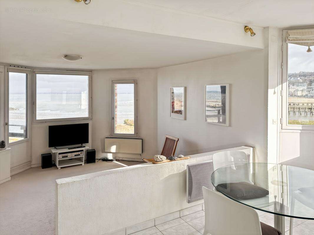 Appartement à DEAUVILLE