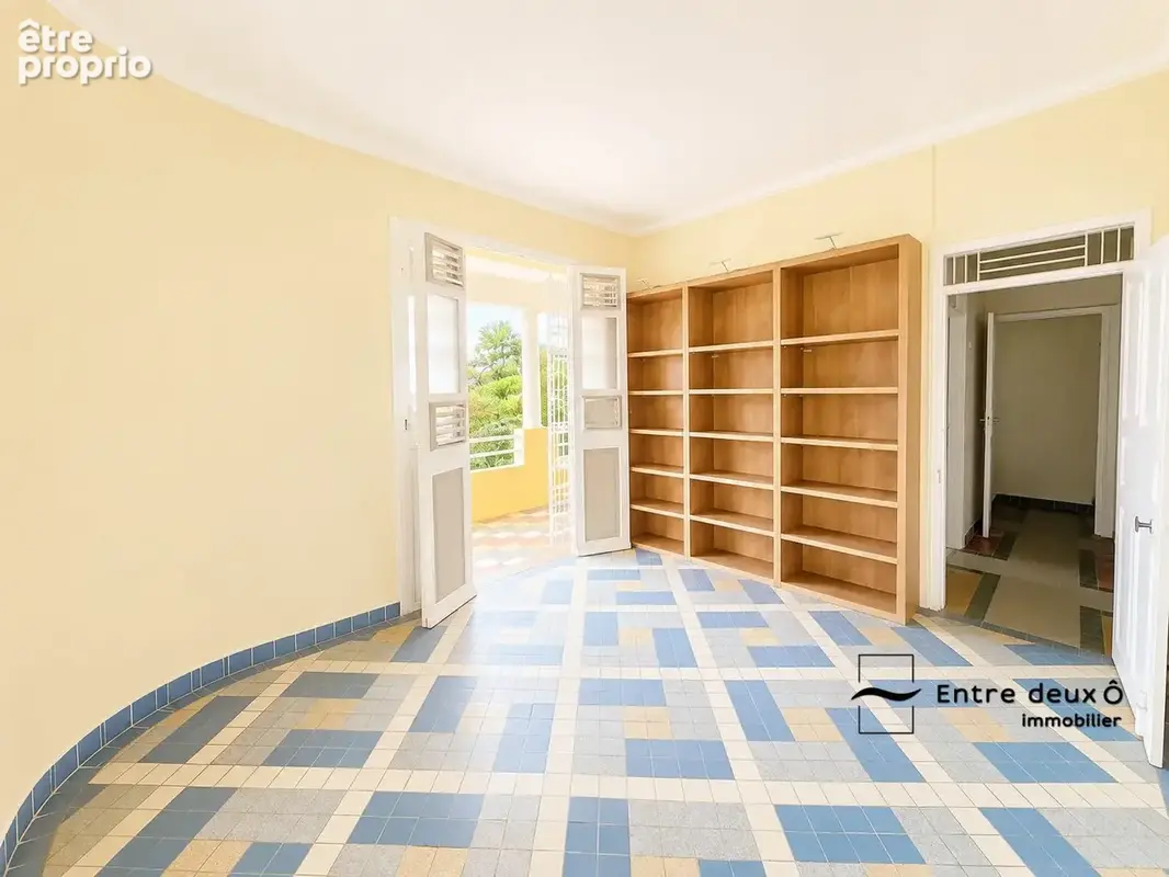 Maison 7 pièces 168 m² à vendre à Fort-De-France (97200) - photo 5
