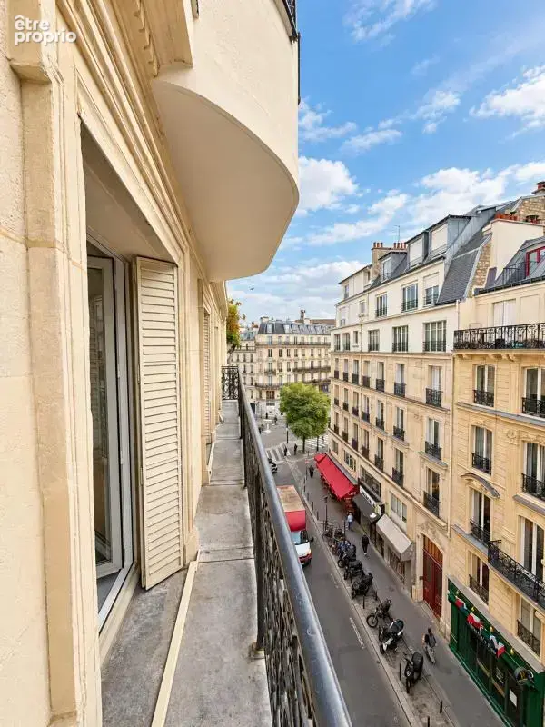 Paris 9e – Rue Drouot – Appartement traversant de 157 m² avec balcon - photo 11