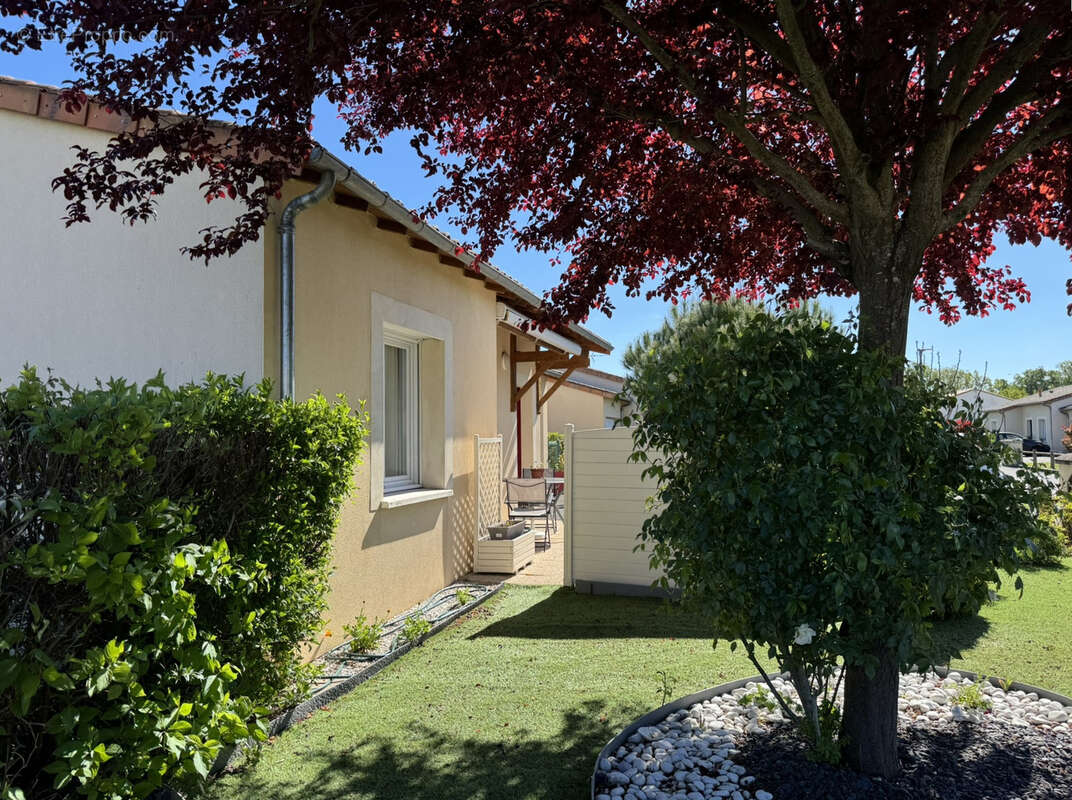Maison à JAUNAY-CLAN