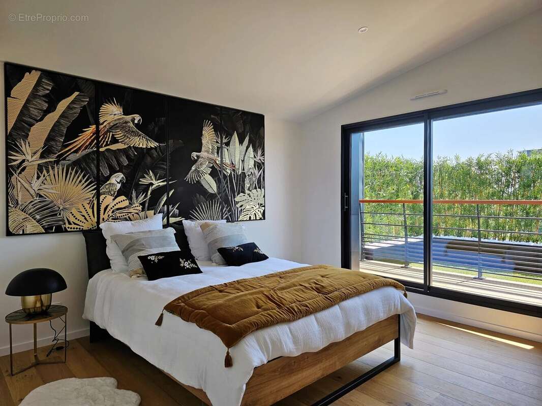 Maison à VAUX-SUR-MER