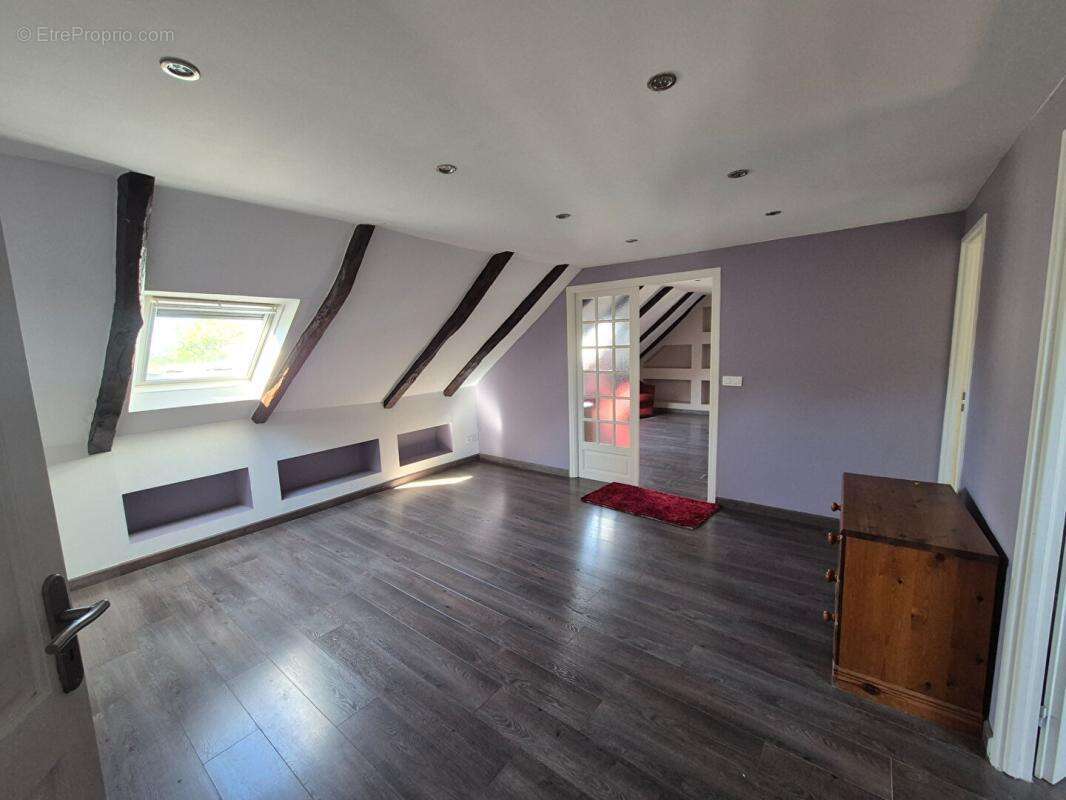 Maison à SAINT-BONNET-ELVERT