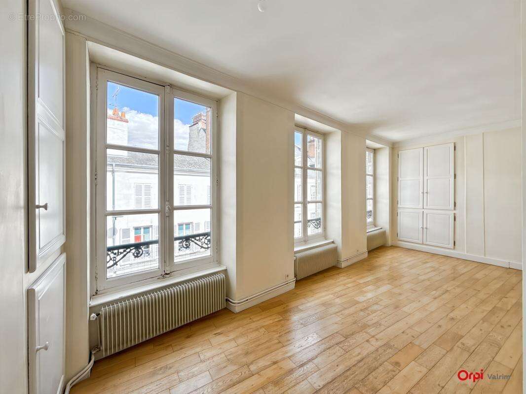 Appartement 3 pièces 77m² Hyper-centre - photo 3