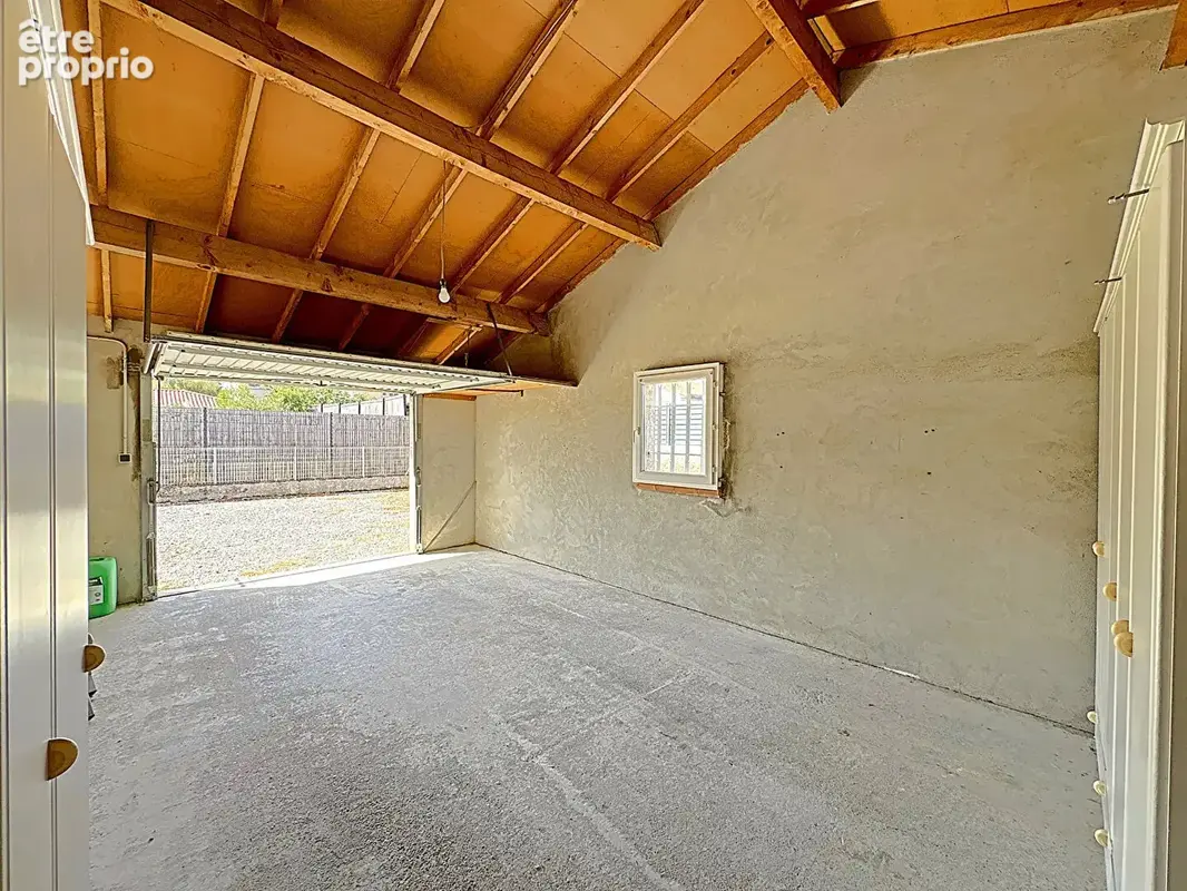 LAGARDELLE-SUR-LEZE - Agréable MAISON T4 de Plain-Pied, avec Véranda, Garage et Jardin au calme - photo 11
