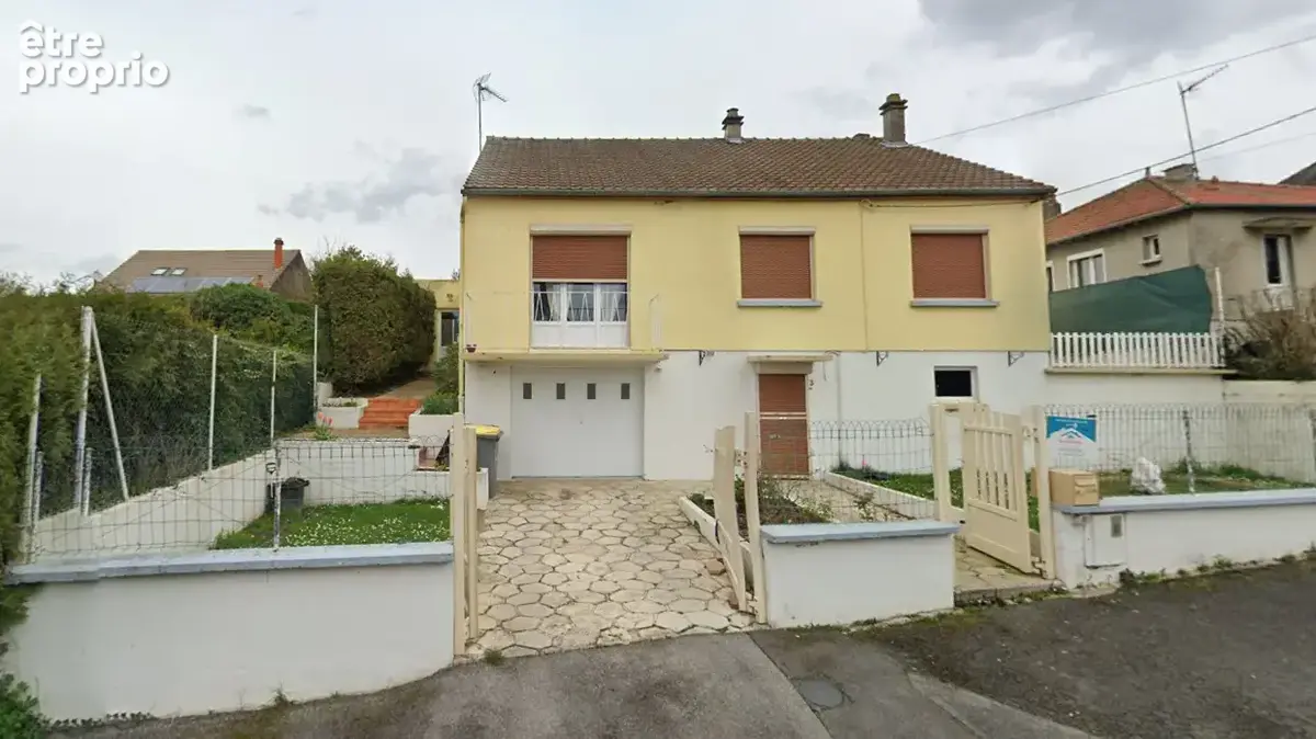Marle   maison 4 chambres avec sous-sol complet et terrain clos - photo 1