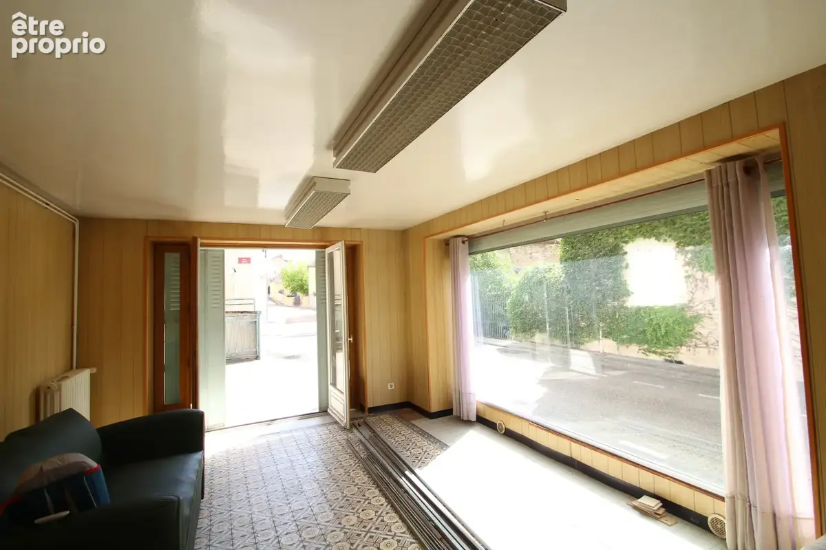 Maison de village avec Appartement, Garage et terrain. - photo 5