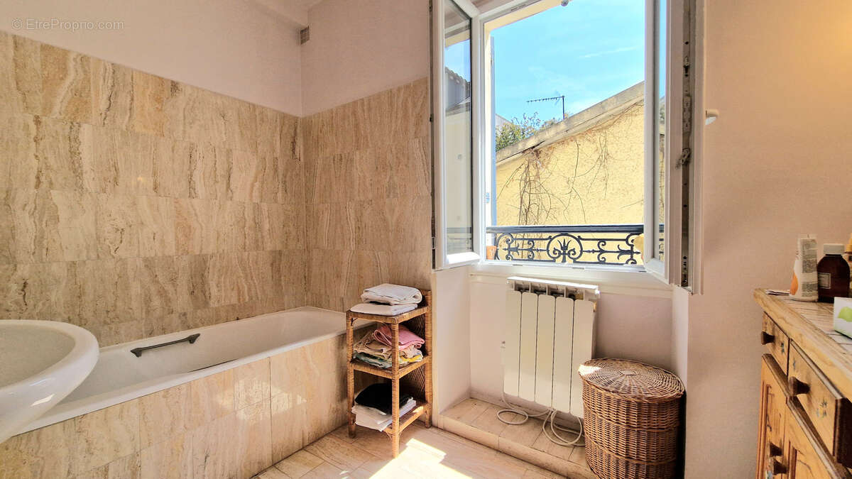 Appartement à RUEIL-MALMAISON