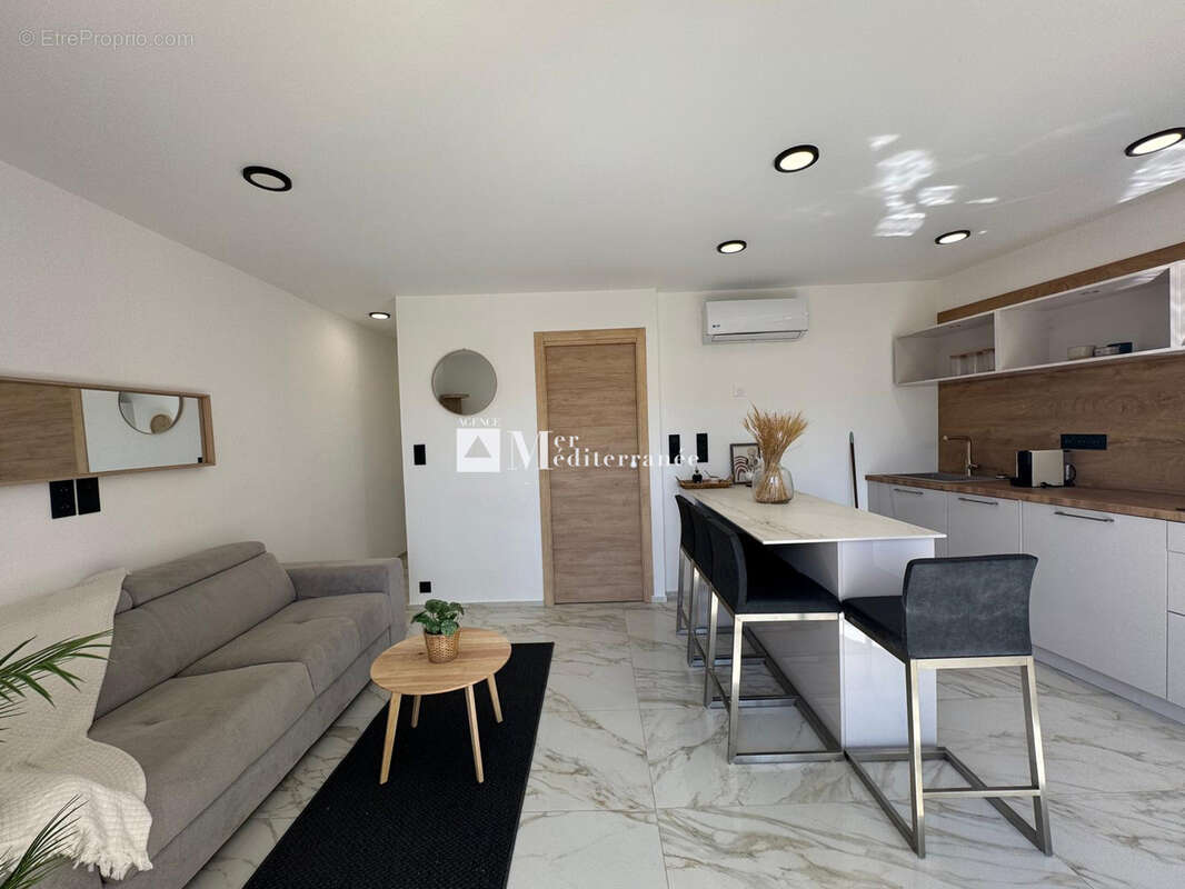 Appartement à GRIMAUD
