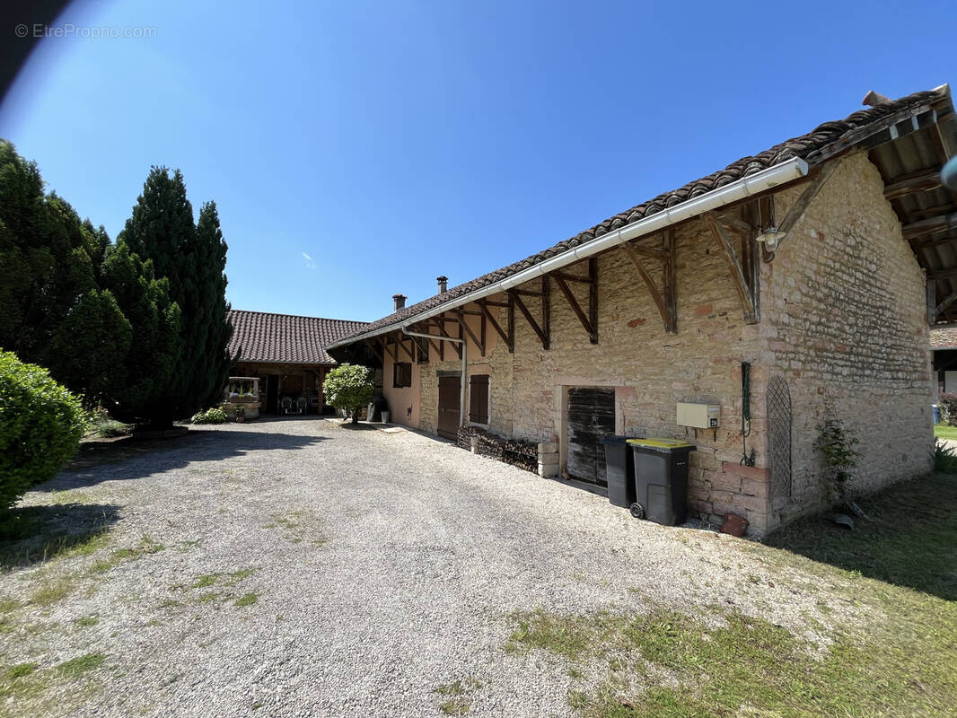 Maison à ROMENAY