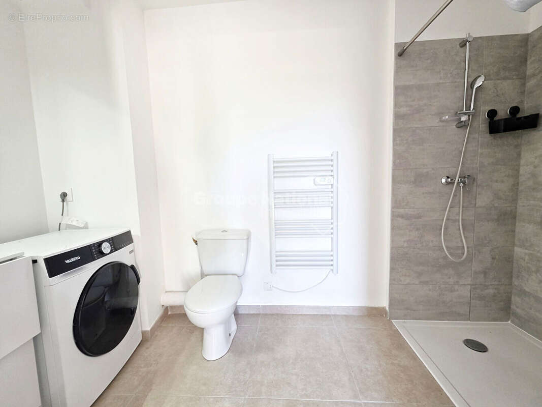 Studio 23 m² Centre-ville d'Istres Terrasse sans vis-à-vis + parking sécurisé - photo 8