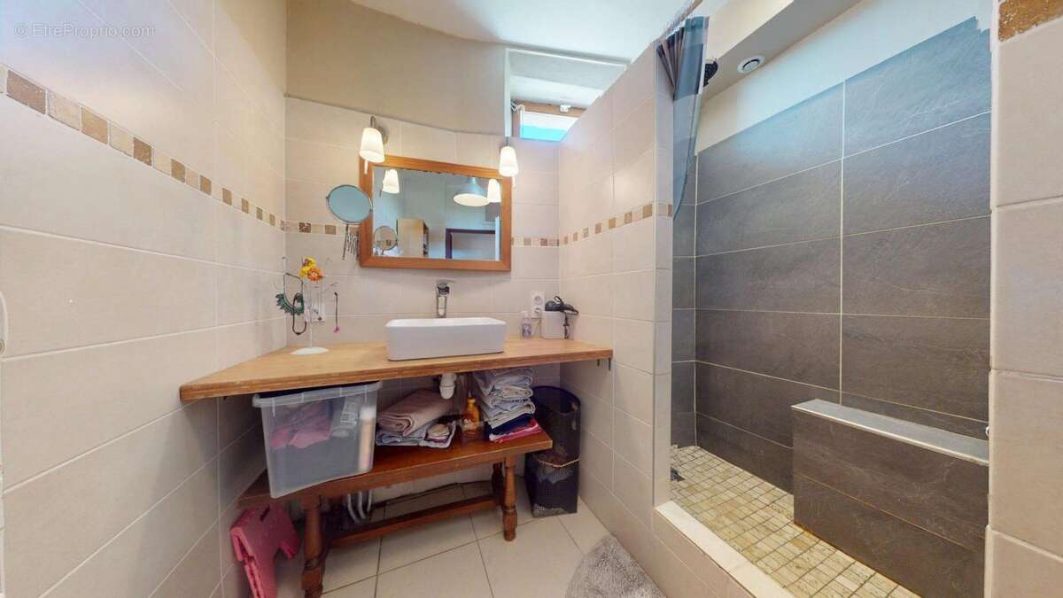 Appartement à MIRIBEL
