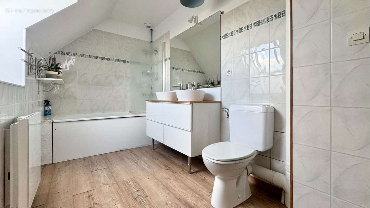 Maison à CORBEIL-ESSONNES