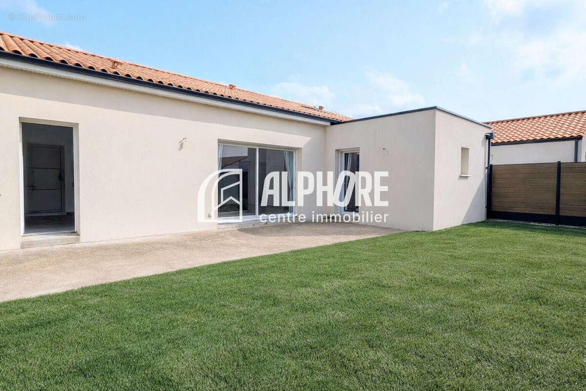 Maison Chaumes En Retz 5 pièce(s) 99 m2 - photo 14