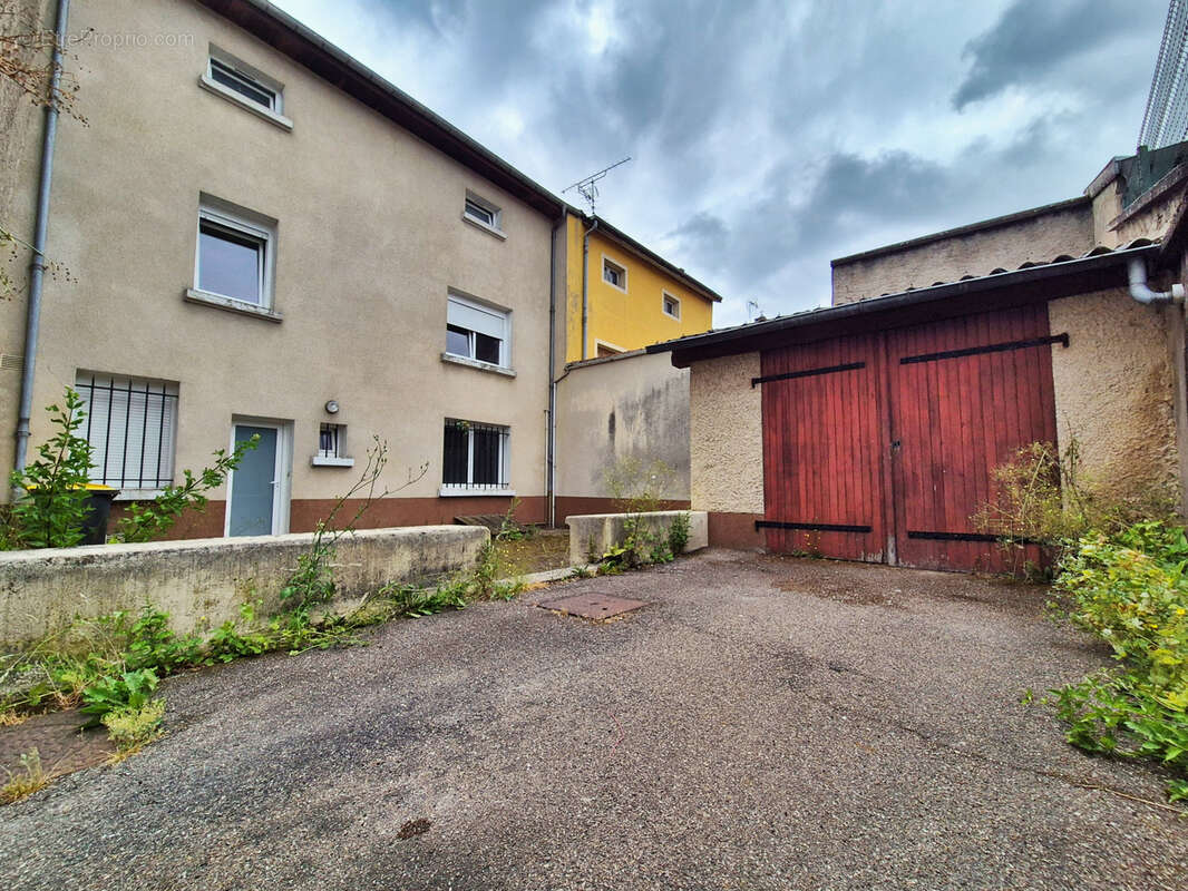 Appartement à PAGNY-SUR-MEUSE