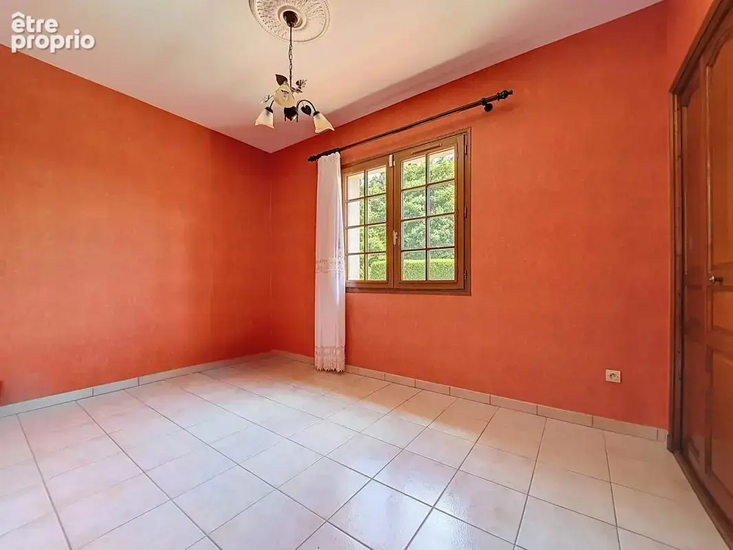 Maison - 4 Chambres - Dont 1 suite parentale - Garage - Piscine - Pool House - Jardin - Terrasse - Au calme absolu - Jolie vue d - photo 28