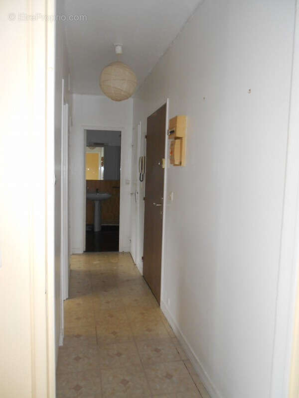 Appartement à VAUX-LE-PENIL