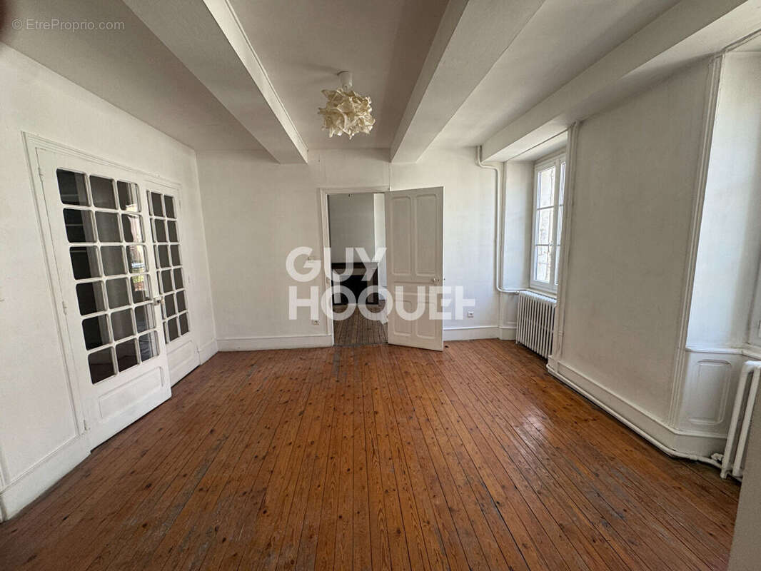 Appartement à AUBENAS