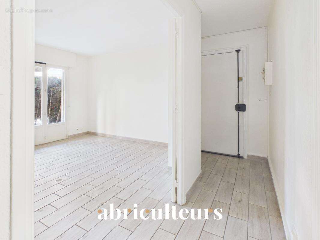 Appartement à LE CANNET