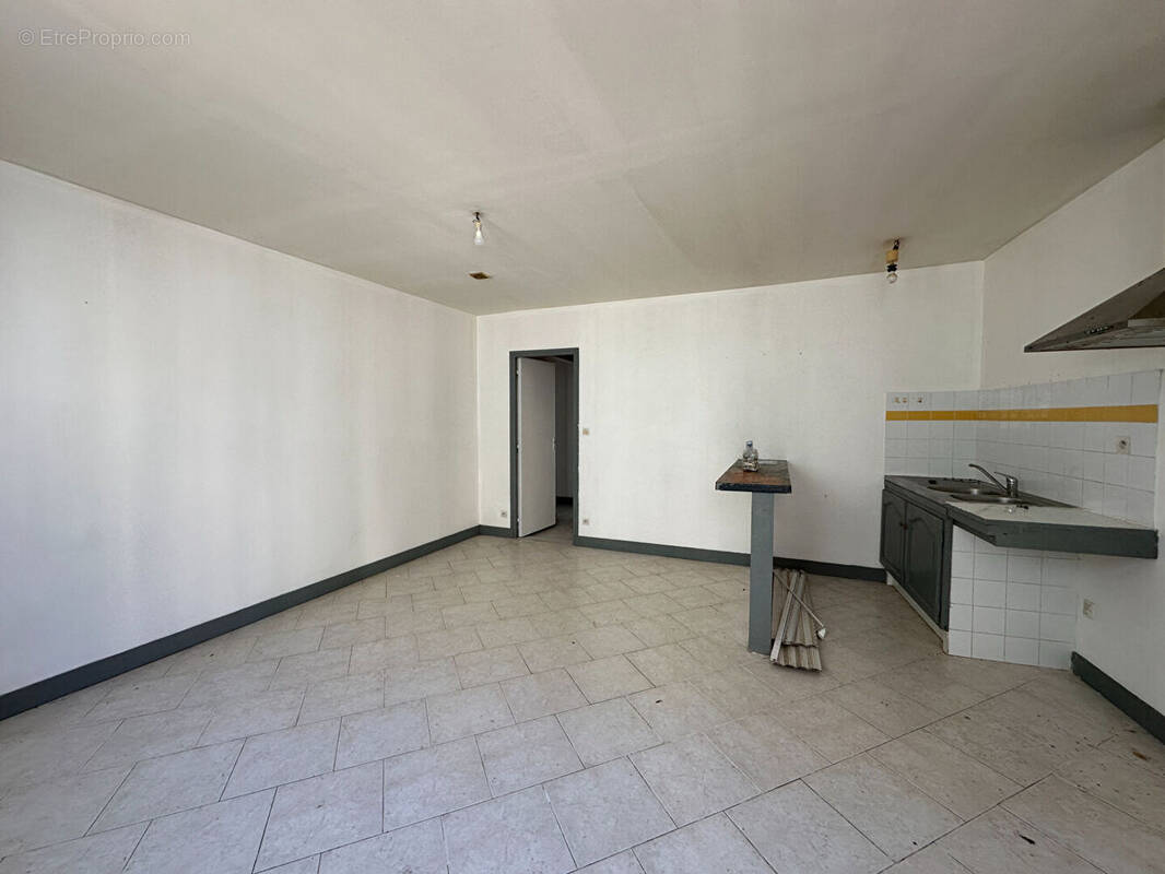 Appartement à MARENNES