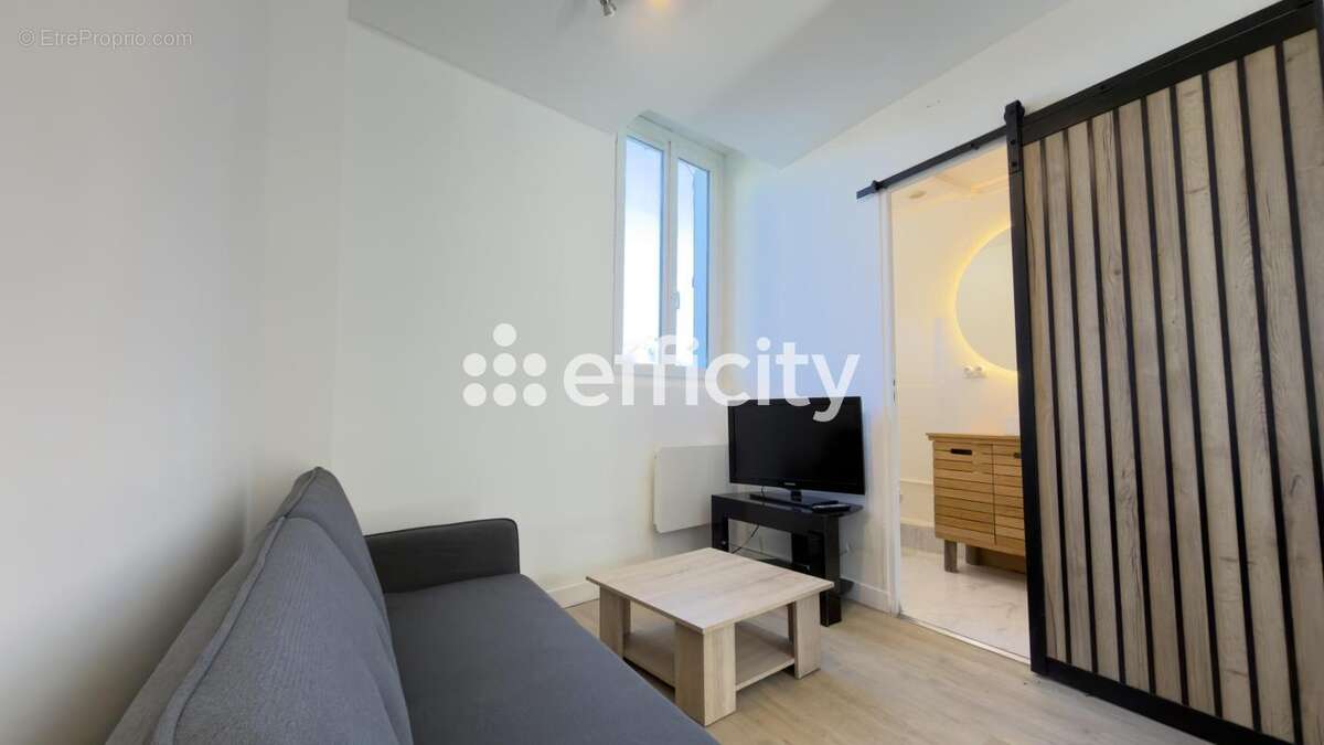Appartement à ENTRE-DEUX-GUIERS