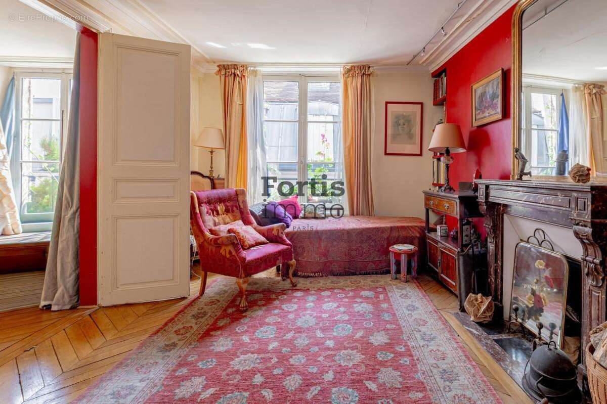 Appartement à PARIS-6E