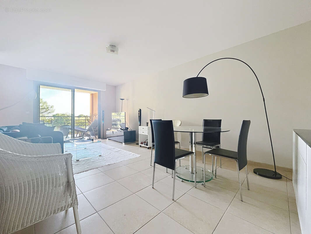 Appartement à SAINT-RAPHAEL