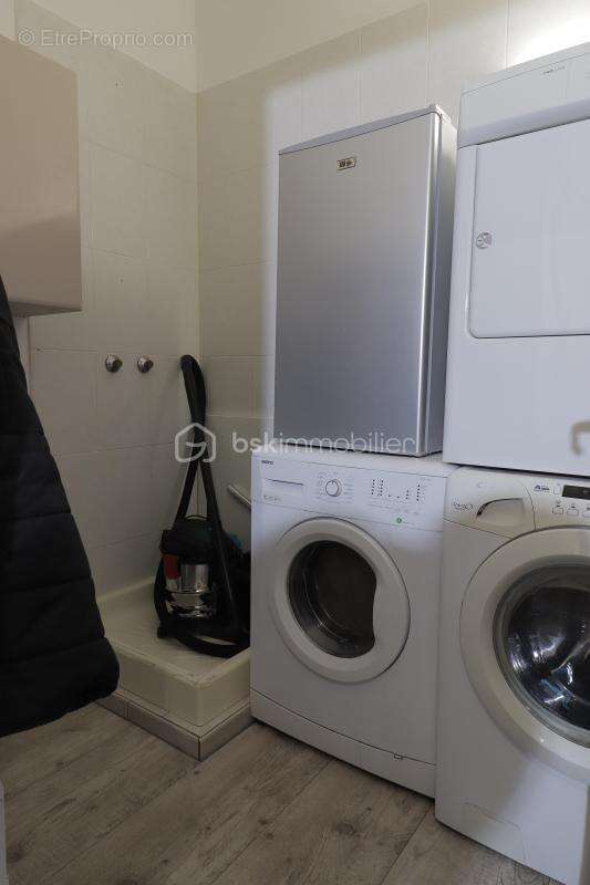 Maison à SAINT-LAURENT-D'AIGOUZE