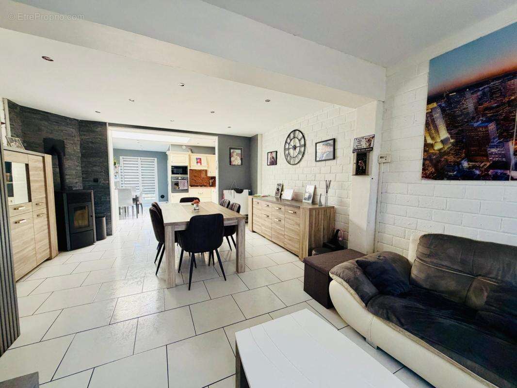 Maison 3 chambres - jardin et grand garage - photo 3