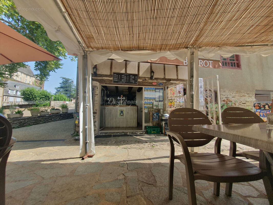 Appartement à SEGUR-LE-CHATEAU