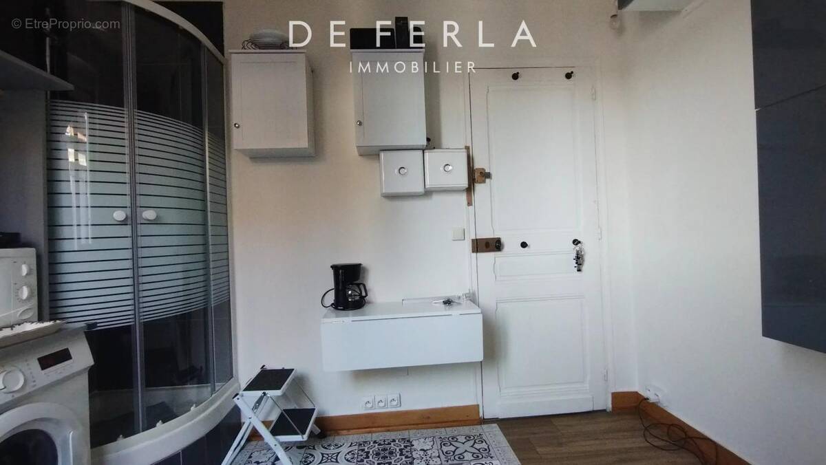 Appartement à PARIS-14E