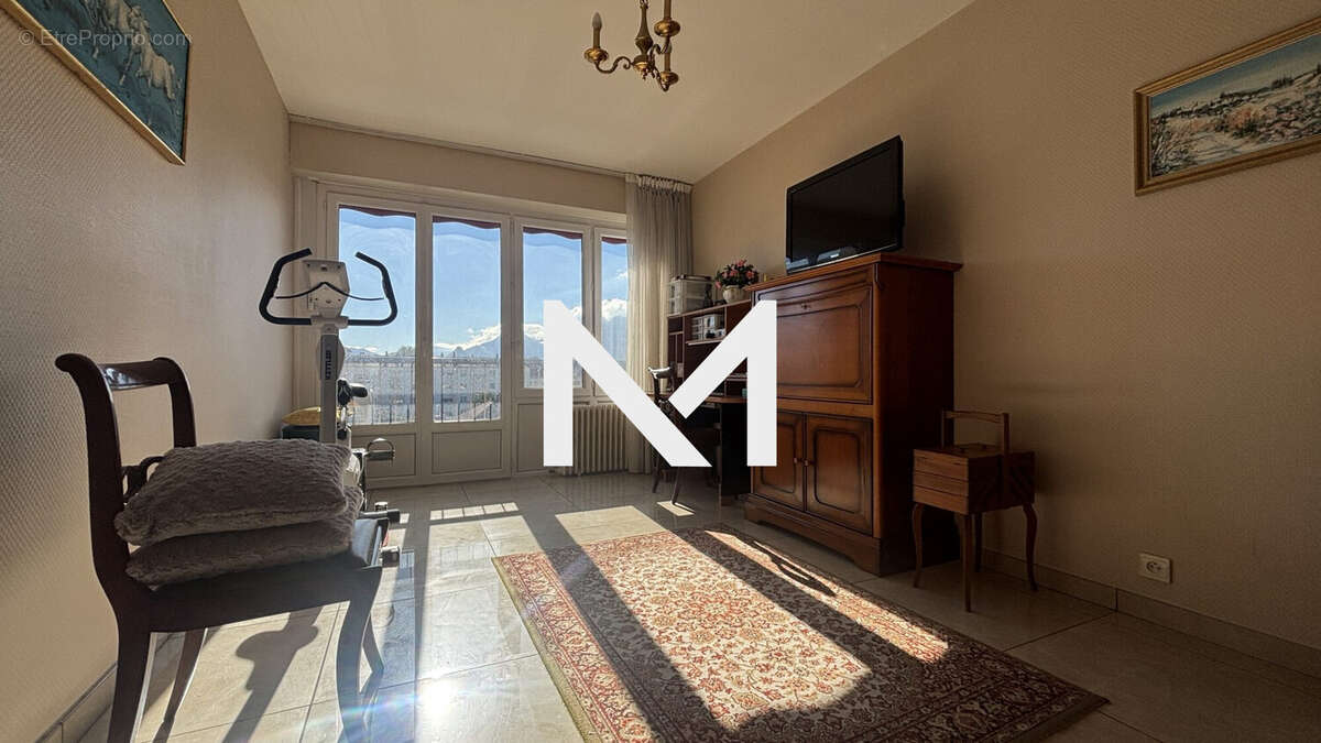 Appartement à ECHIROLLES