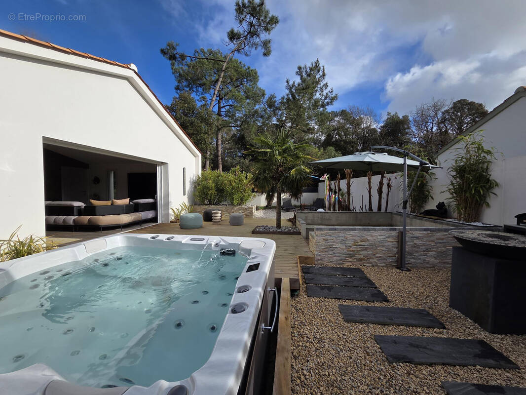 Maison à SAINT-HILAIRE-DE-RIEZ