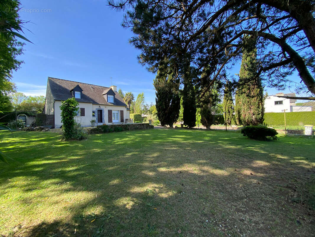 Maison à MINIAC-MORVAN