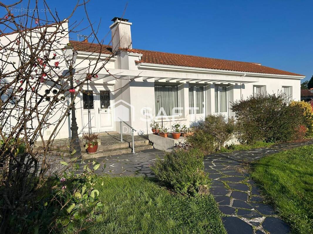 Photo 1 - Maison à BEAUVOIR-SUR-MER