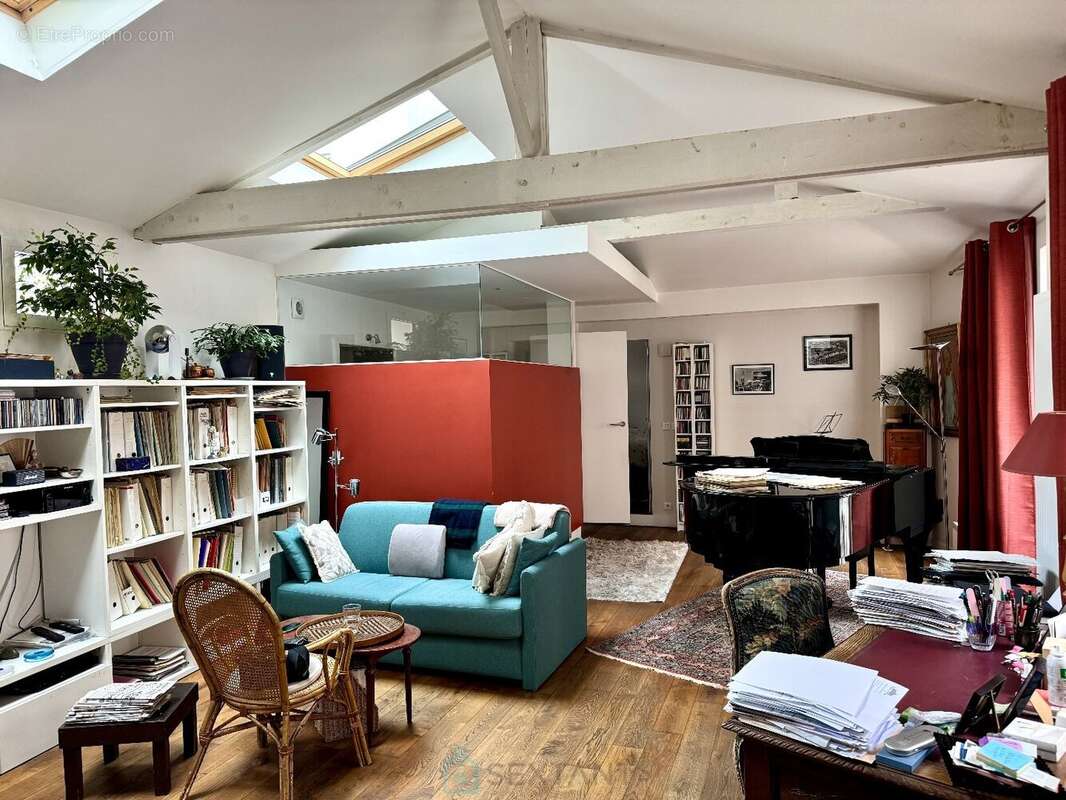 Appartement à PARIS-20E