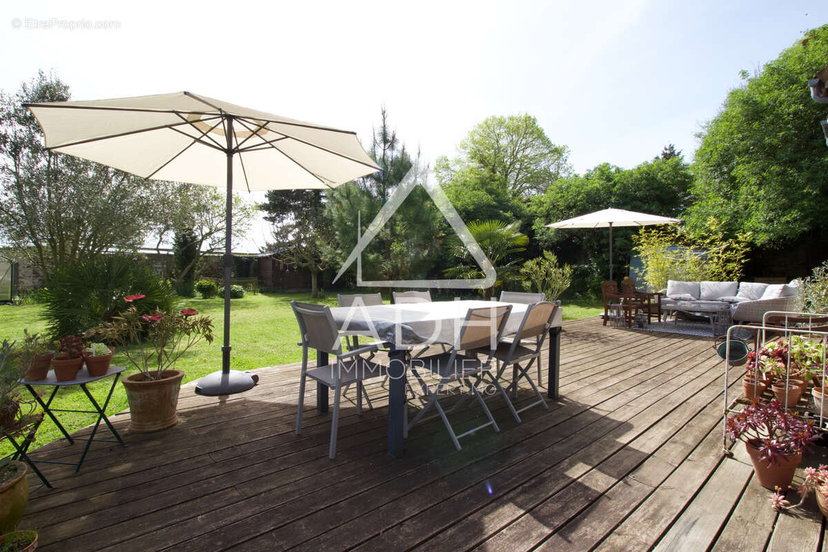 A VENDRE à MEZIERES SUR SEINE Maison 7 pièces / 5 chambres - 193m2 - photo 16
