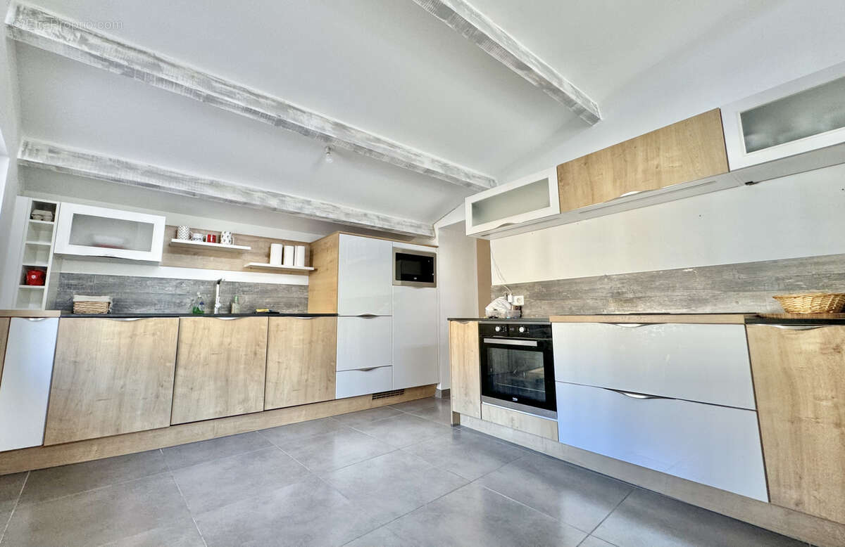 Appartement à FAYENCE