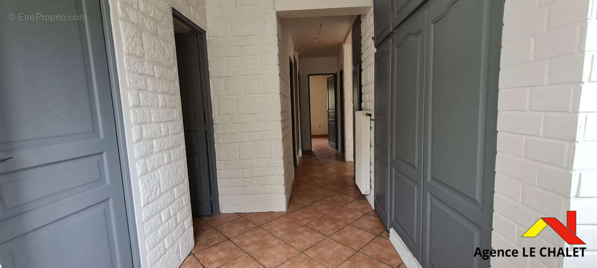 Maison 7 pièces - 5 chambres de plain-pied 140m² - photo 14