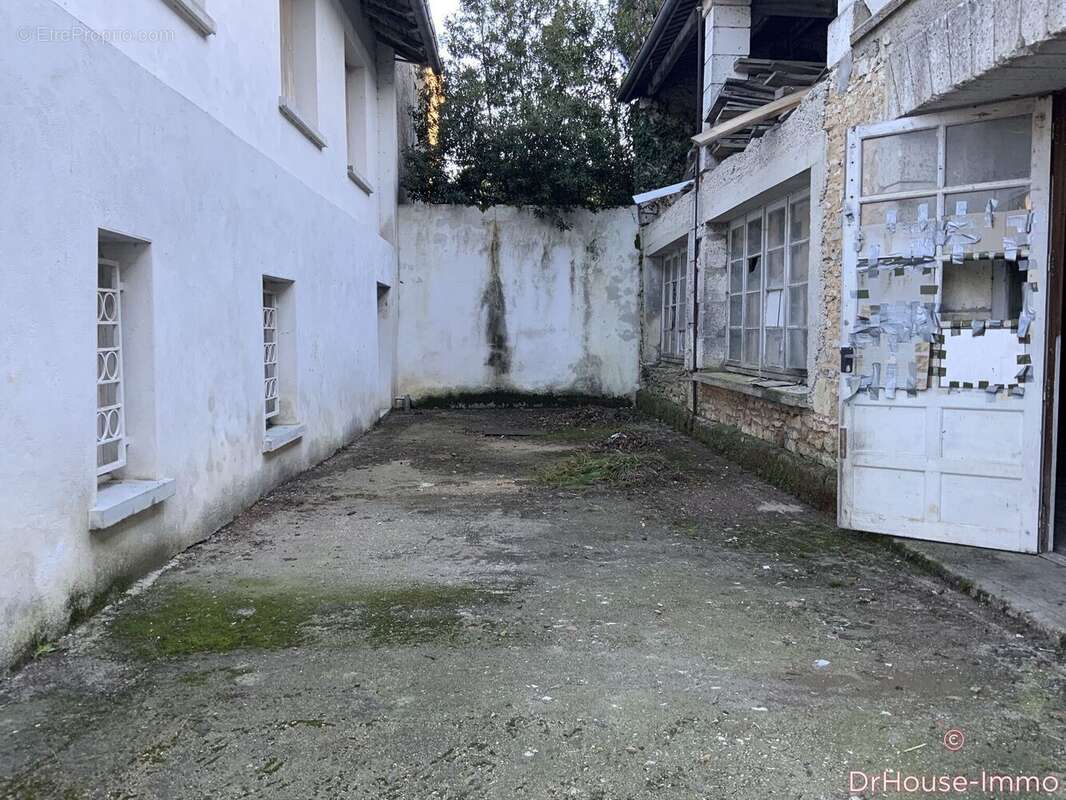 Maison à SAINT-CLAUD