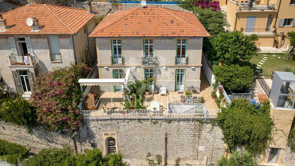 Villa  avec vue mer et accès facile au centre-ville - Opportunité d'investissement - photo 11