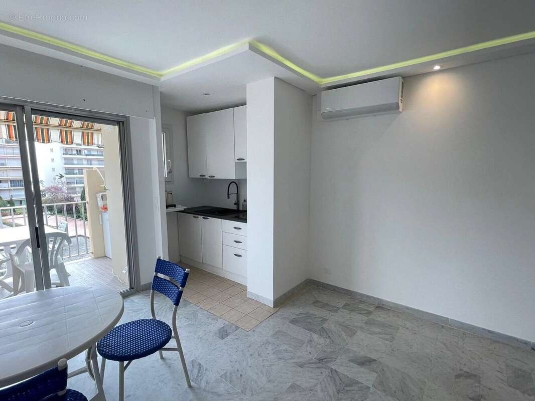 Appartement à ROQUEBRUNE-CAP-MARTIN