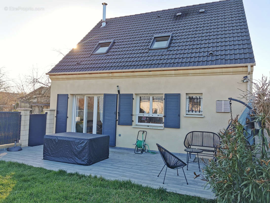 Maison à VILLECRESNES