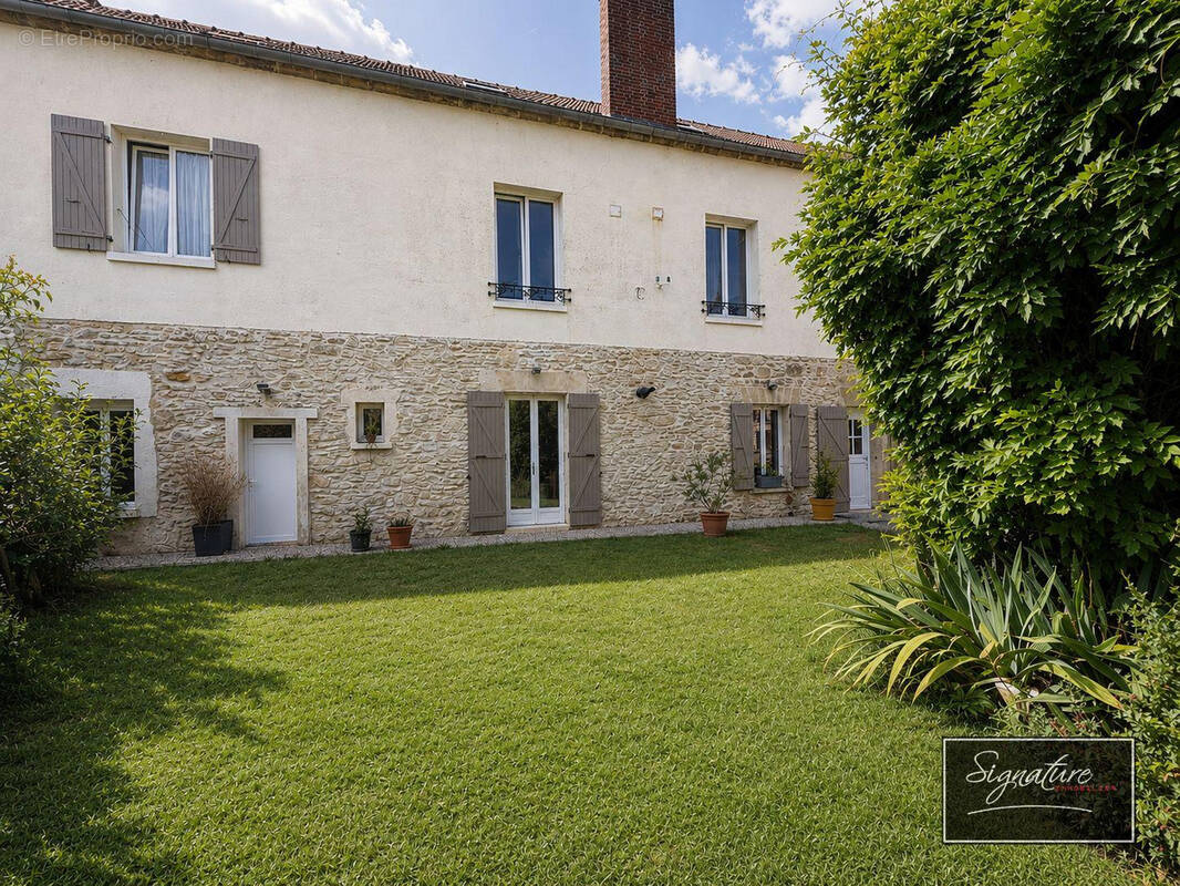 Maison à RULLY