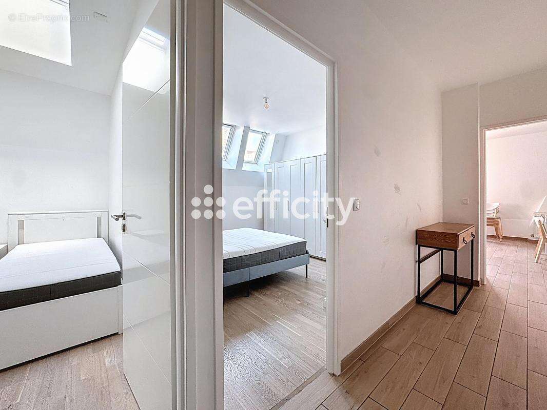 Appartement à LA GARENNE-COLOMBES