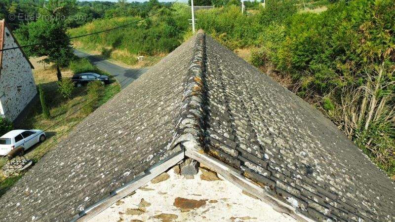 Maison à LIGNEROLLES