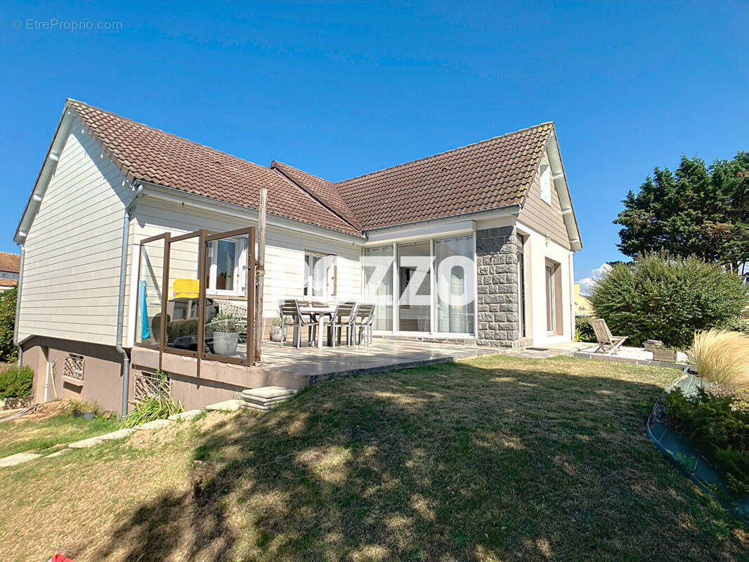Maison à BREHAL