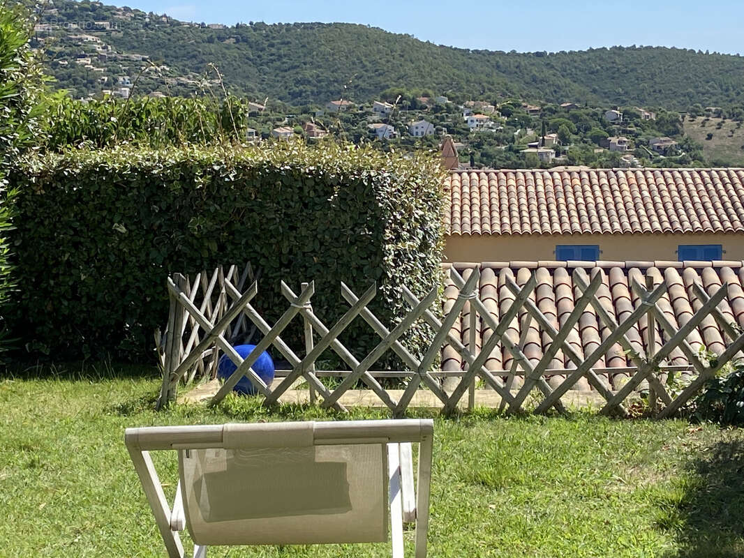 Maison à ROQUEBRUNE-SUR-ARGENS